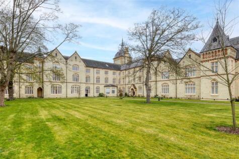 South Wing, Fairfield Hall, Kingsley Avenue, Fairfield SG5 4FZ