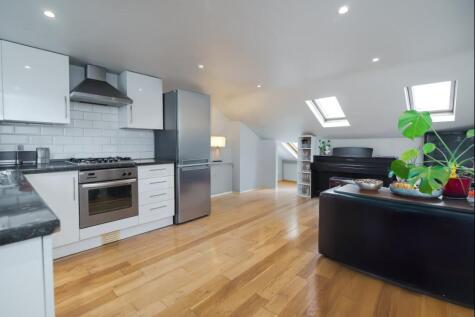 Top Floor Flat, Queenstown Road, Battersea, SW8