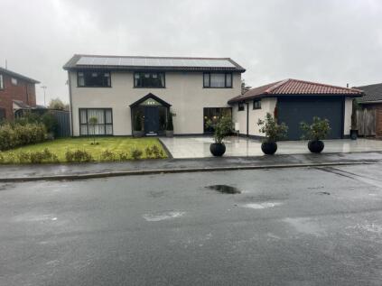 Hall Park Drive, Lytham St. Annes, FY8