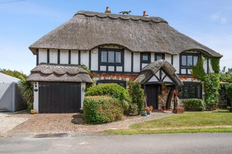 Ursula Avenue, Chichester, PO20