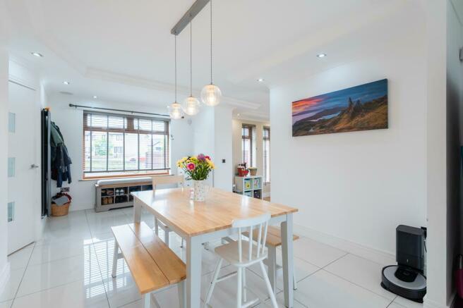 FAMILY DINING AREA