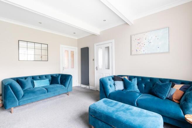 LIVINGROOM