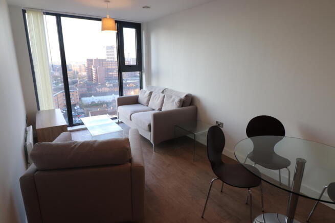 Photo 01