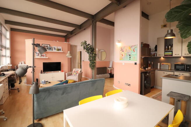 Photo 01