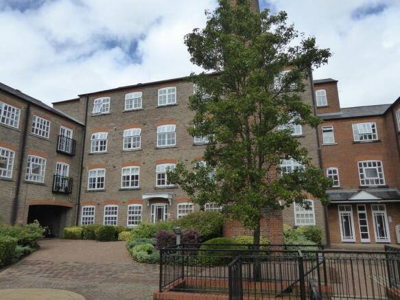 Milliners Court