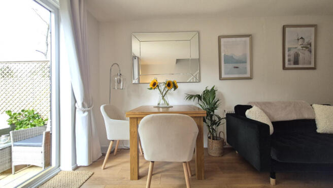 Lounge/Diner