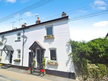 Natalia Terrace, Maiden Newton