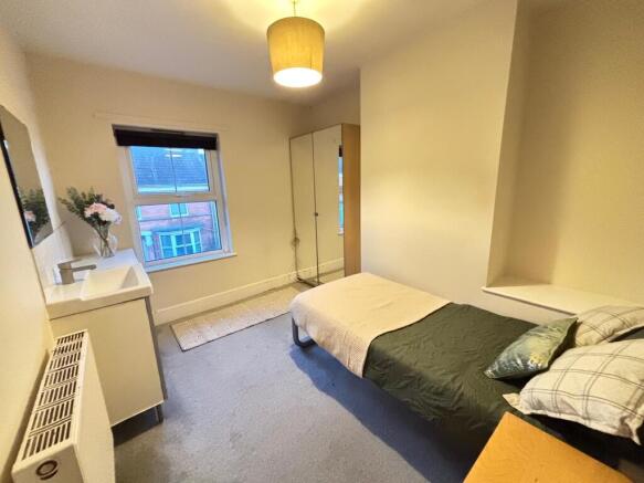 ddf32d24-eb72-40b...