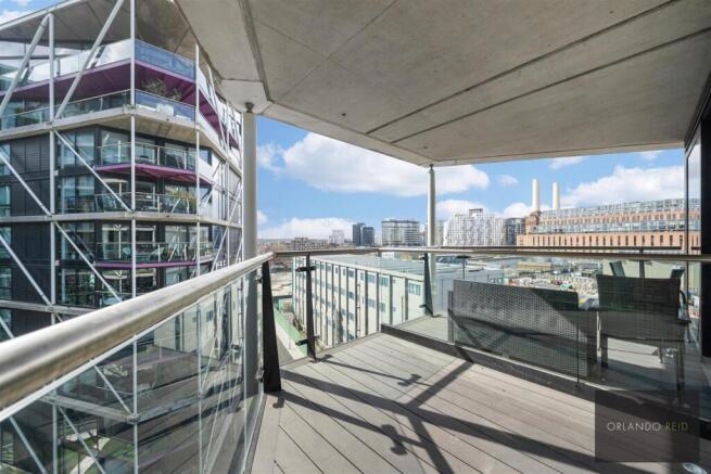 Flat 21, 5 Riverlight Quay SW11 8DX-3.jpg