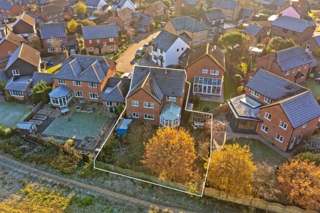 5PollicottClose-10.jpg