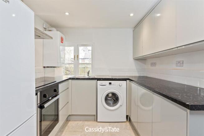 84 Sopwell Lane-009.jpg