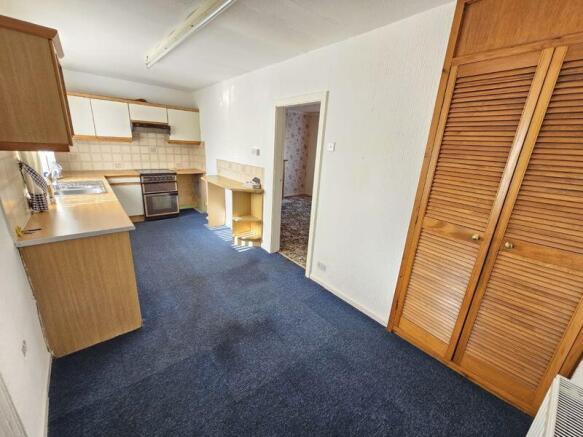 Kitchen / Breakfast Room