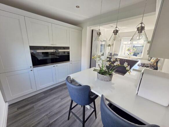 Kitchen/Breakfast Room