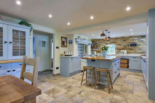 Tollgate Cottage-...