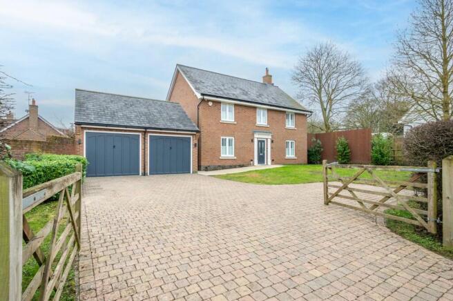11 Meadow Lane-1