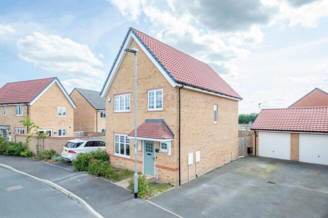 7 Bluebell Road-0...