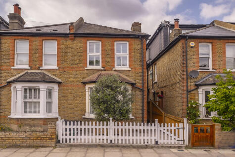 Dawson Road, Kingston Upon Thames, KT1