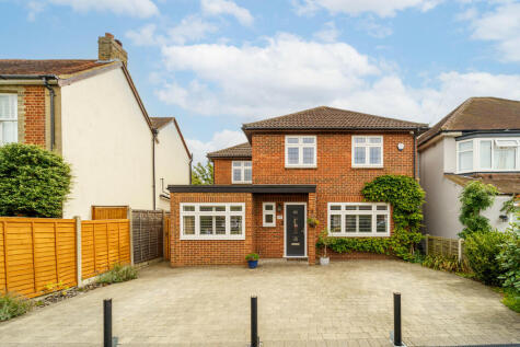 Wood Road, Shepperton