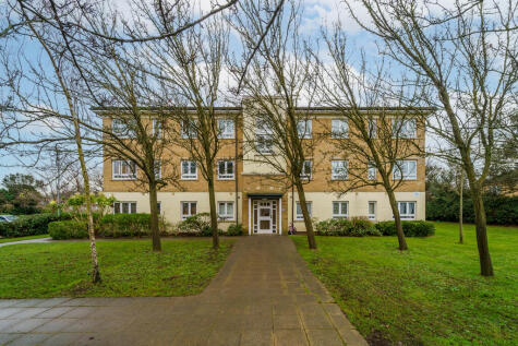 Azure Court, Lower Feltham