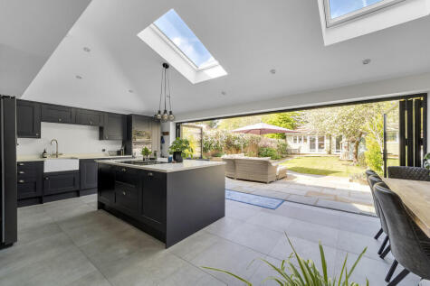 Clockhouse Lane, Ashford