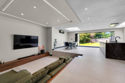 Village Way, Ashford