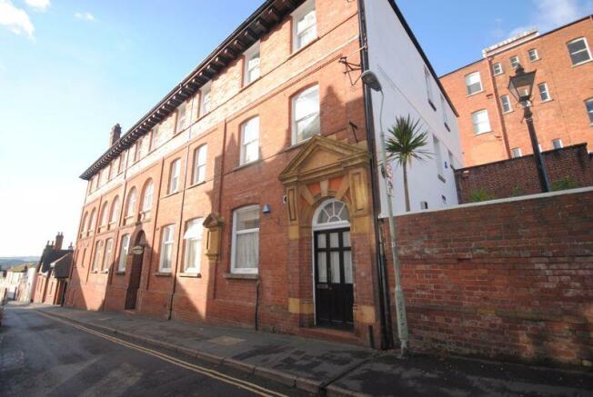 2 bedroom flat for sale in Northernhay Street, Exeter, EX4