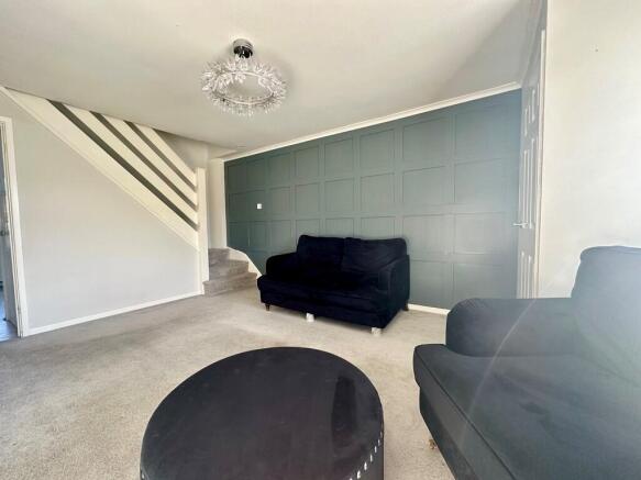 LOUNGE 2