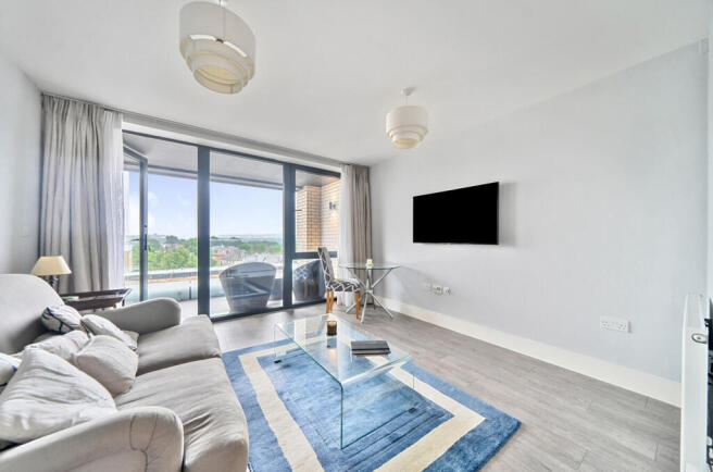 1318435-4-6865147...