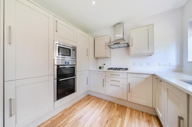 1345896-12-68b5e2...