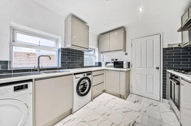 1354103-17-68cdc4...