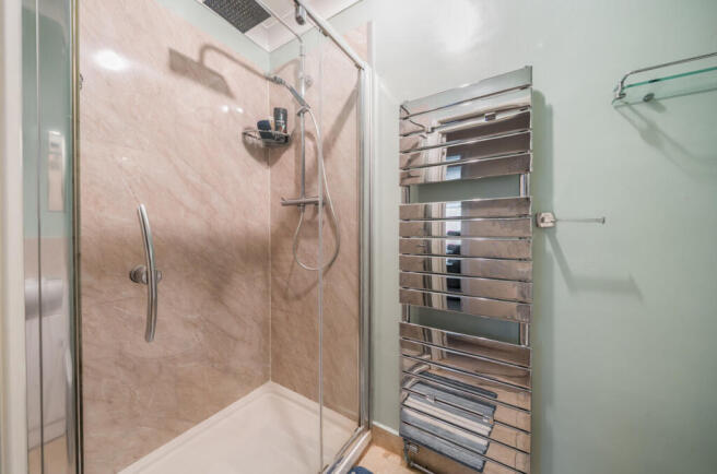 1374783-1-690896e...