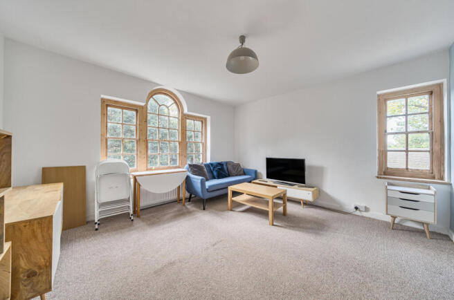 1371698-7-69148bf...