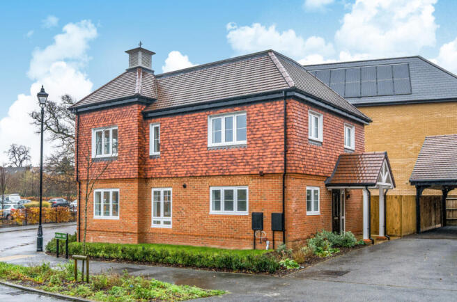 1386635-18-692dea...