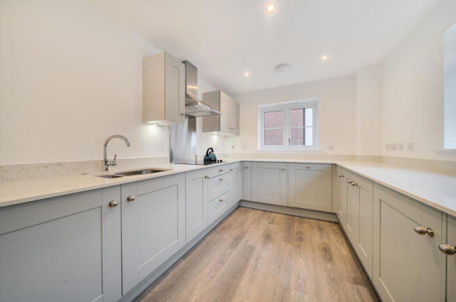 1386635-13-692dea...