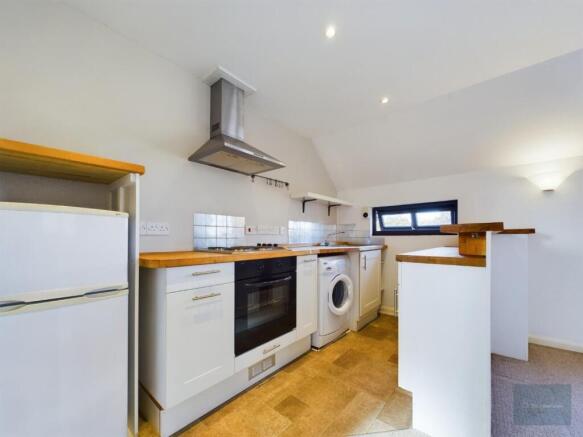 CAM02540G0-PR0086-ST