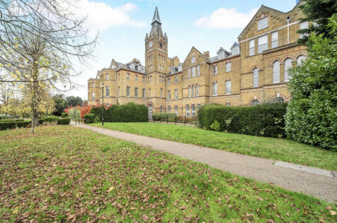 Florence Way, Knaphill, Woking, Surrey, GU21