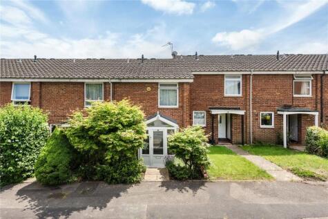 Choir Green, Knaphill, Woking, Surrey, GU21