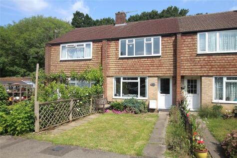 Highclere Gardens, Knaphill, Woking, Surrey, GU21