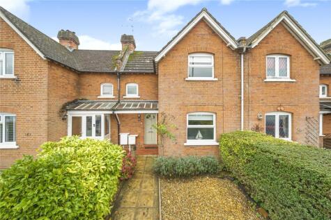 Connaught Road, Brookwood, Woking, Surrey, GU24