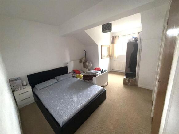 Bedroom .jpg