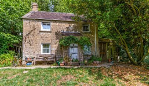 KNAPP COTTAGE, Birdlip Hill, Witcombe, Gloucester, Gloucestershire, GL3