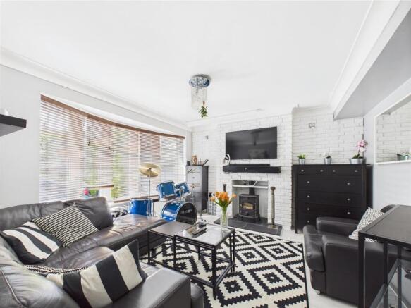 Living Room.jpg