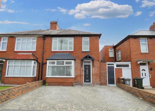 47 Willoughby ext.JPG