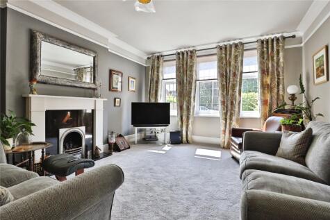 Queens Park South Drive, BOURNEMOUTH, Dorset, BH8