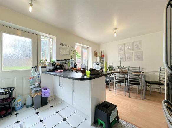 Kitchen / Diner