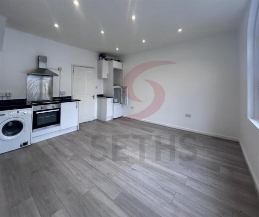 Lounge/Kitchen