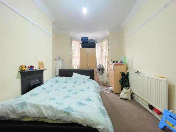 Reception Room / Bedroom