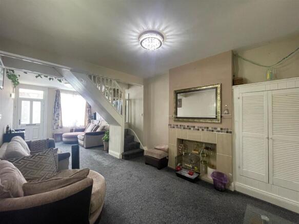 Through Lounge