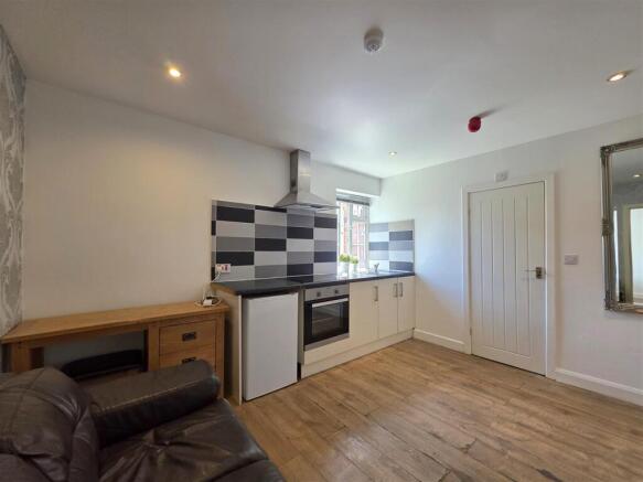 Kitchen/Living Area