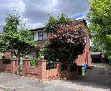 18 Manswood Drive, Manchester, Greater Manchester, M8 0PZ